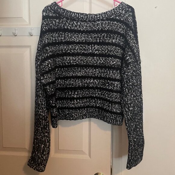 Womens Xhilaration Over Sized Cropped Chunky Knit Stripe Sweater Size XXL - Picture 2 of 5